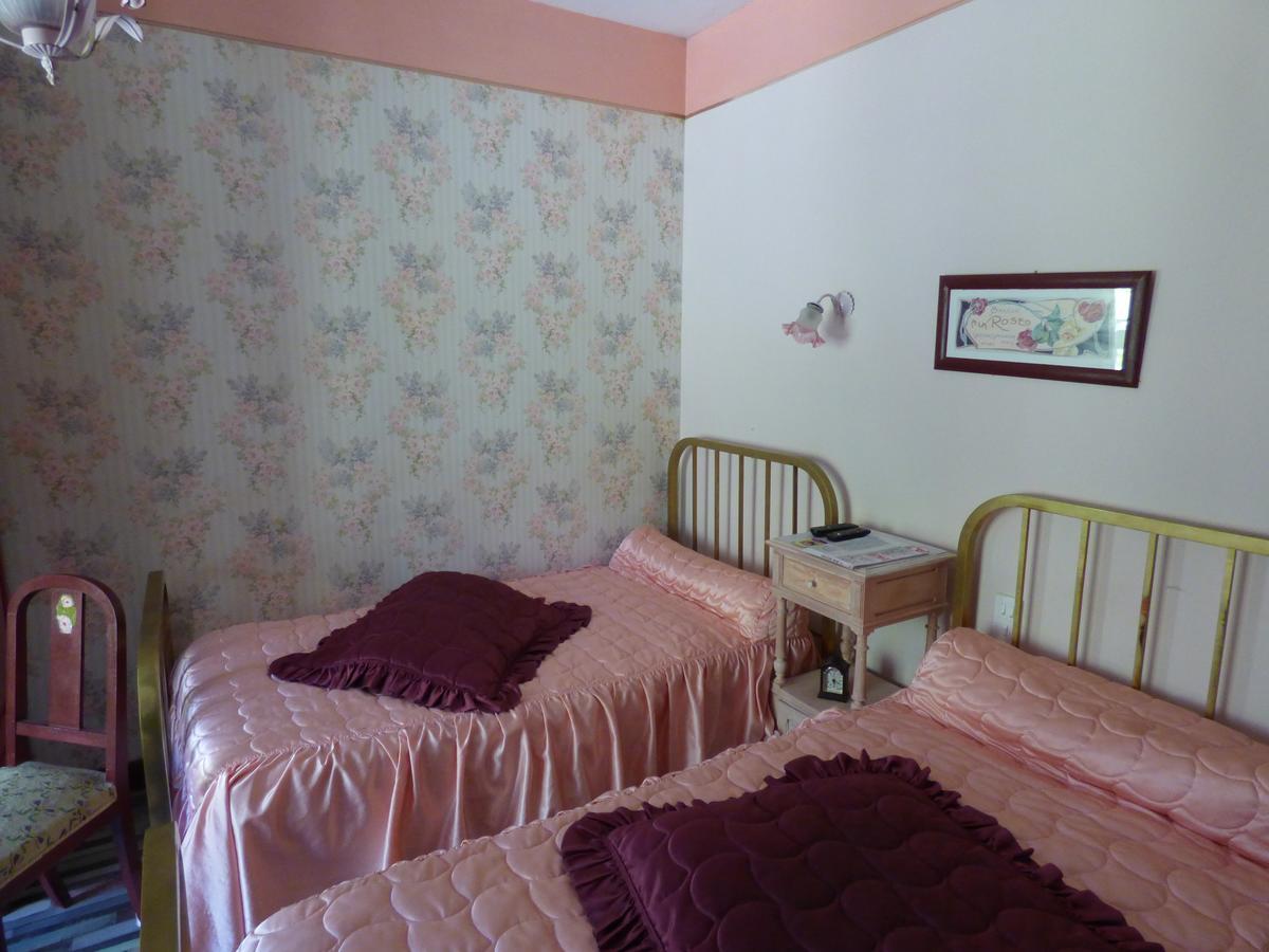 Beau Site Guimauve Et Vieilles Dentelles Bed & Breakfast Royères-Saint-Léonard Dış mekan fotoğraf